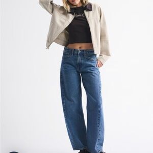 Abercrombie mid-rise barrel jeans